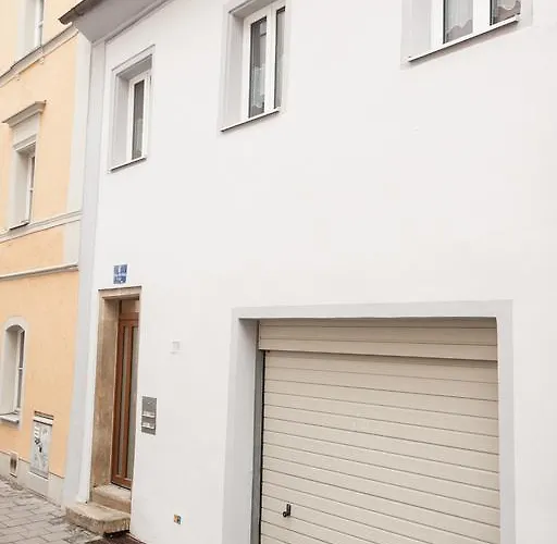 Schmid * ريغنسبورغ